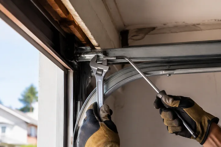 Garage Door Repair in Hickory